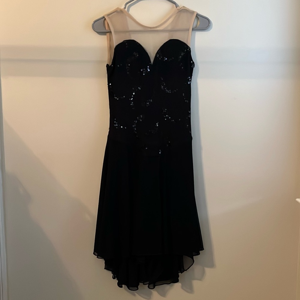 Lady, small, sequence, top ice, dancing dress